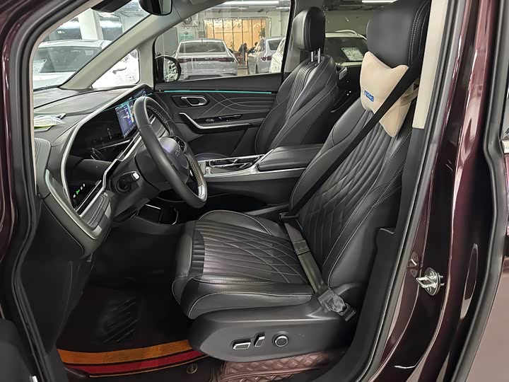 Maxus Mifa 9 2022 2022款 长续航 高山七座版