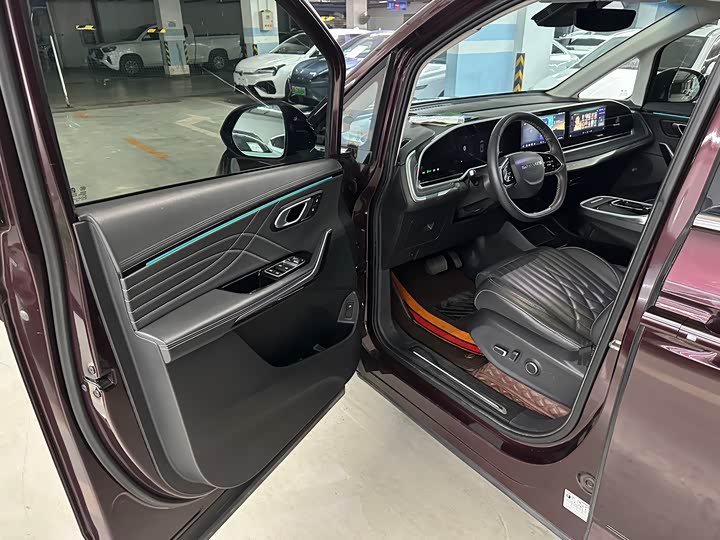 Maxus Mifa 9 2022 2022款 长续航 高山七座版