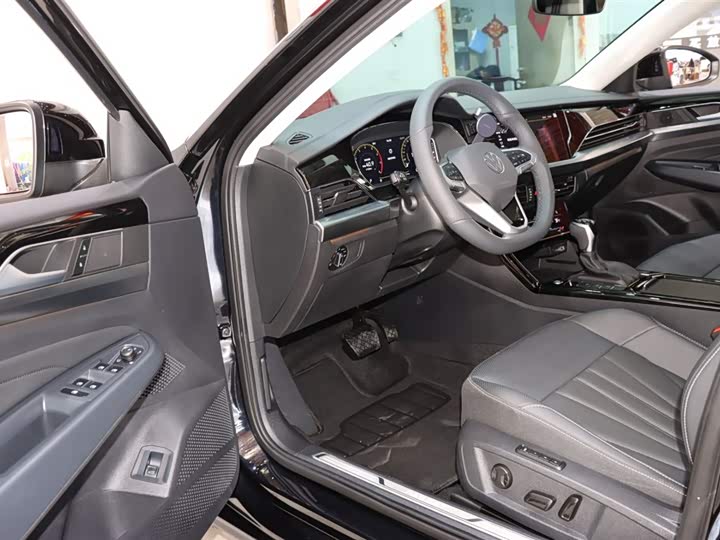 Volkswagen Passat 2025 2025款 出众款 380TSI 星空龙耀版