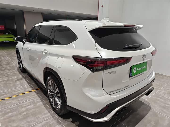 Toyota Crown Kluger 2024 2024款 2.5L HEV四驱尊贵版