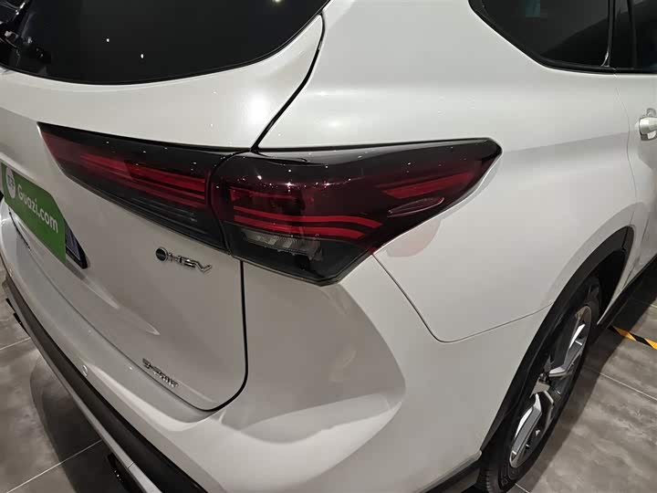 Toyota Crown Kluger 2024 2024款 2.5L HEV四驱尊贵版