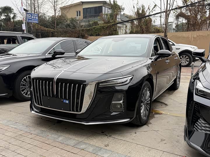 2025 Hongqi H5