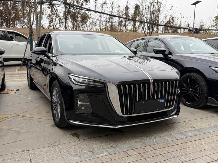 2025 Hongqi H5