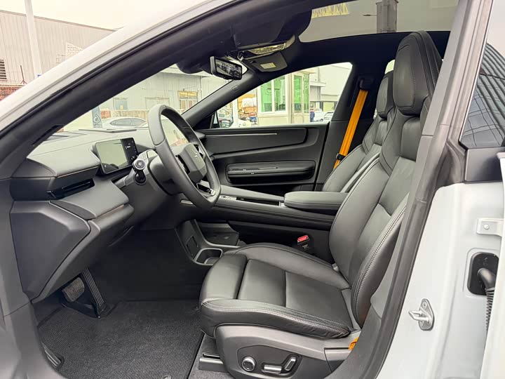 Polestar 4 2024 2024款 双电机长续航PLUS 双星互联版