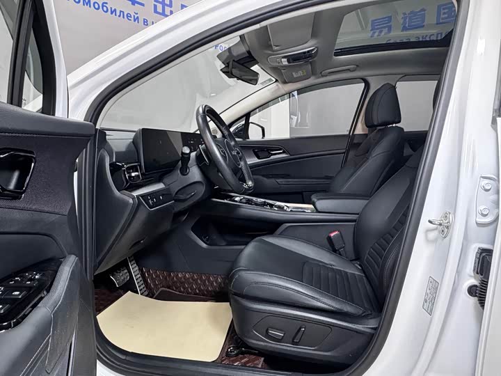 Kia Sportage 2023 2023款 2.0T 两驱尊贵版