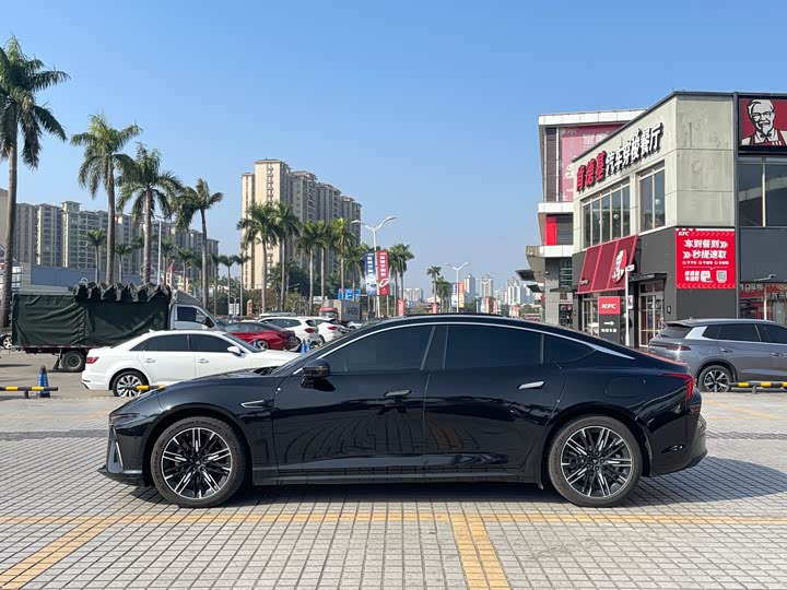 Hozon S 2022 2022款 增程版 1160km 后驱小版