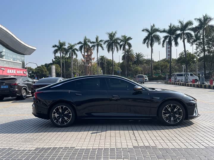 Hozon S 2022 2022款 增程版 1160km 后驱小版