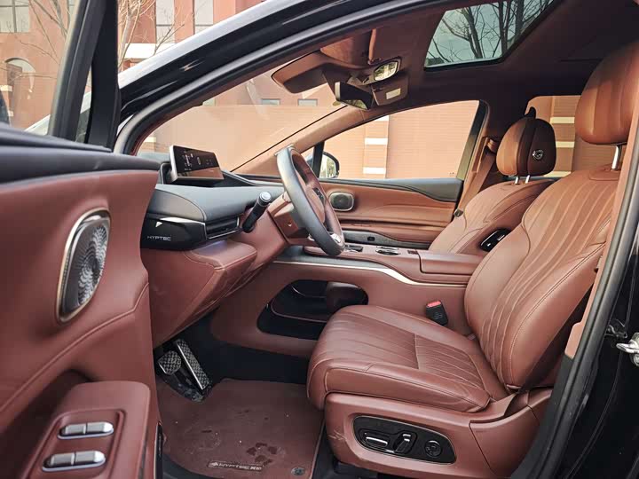 GAC Hyptec HL 2025 2025款 700 Ultra六座四驱激光雷达版