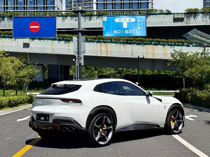 Ferrari Purosangue 2023 2023款 6.5L V12