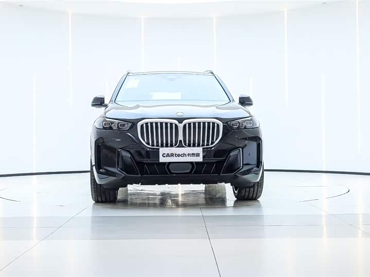 BMW X5 2025 2025款 xDrive 30Li 尊享型M运动曜夜套装