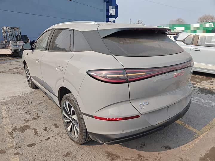 2025 BYD Sea Lion 06 Hybrid/EV