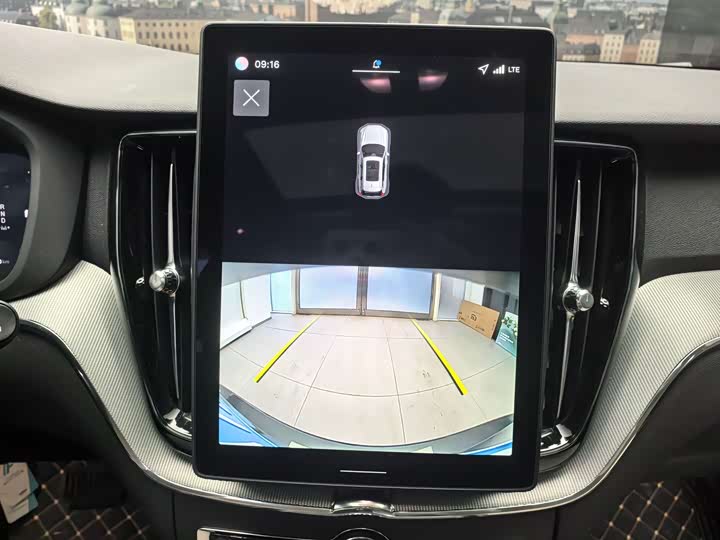 Volvo XC60 2026 2026款 B5 四驱智逸豪华版