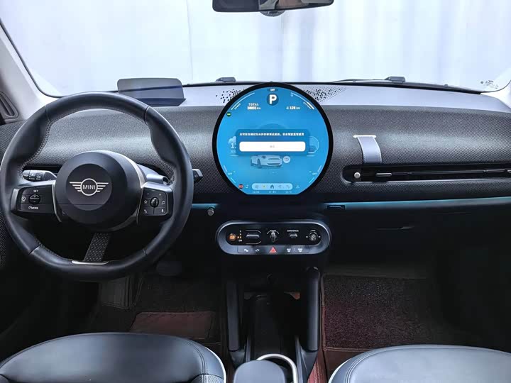 Mini Cooper 2024 2024款 452km COOPER SE 艺术家