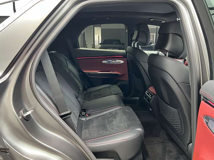 Genesis GV70 2025 2025款 2.5T 四驱旗舰版