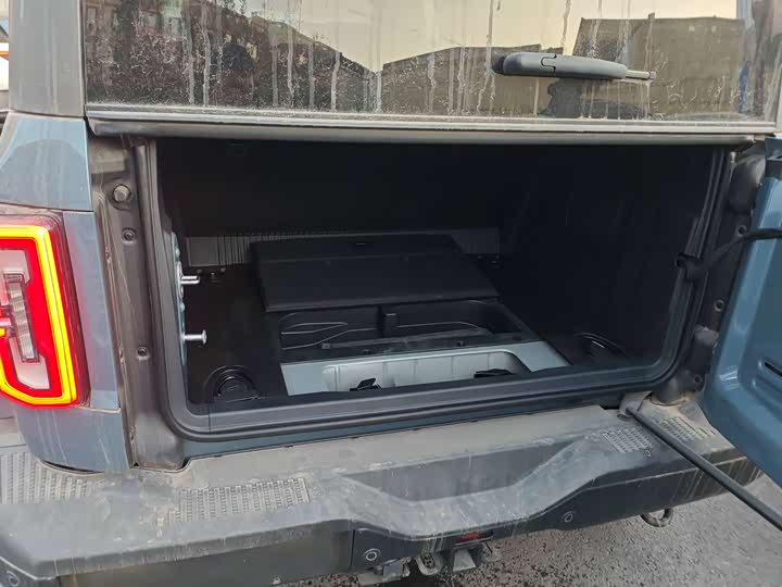 Ford Bronco 2024 2024款 2.3T 荒地