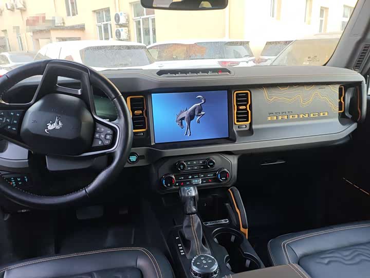 Ford Bronco 2024 2024款 2.3T 荒地