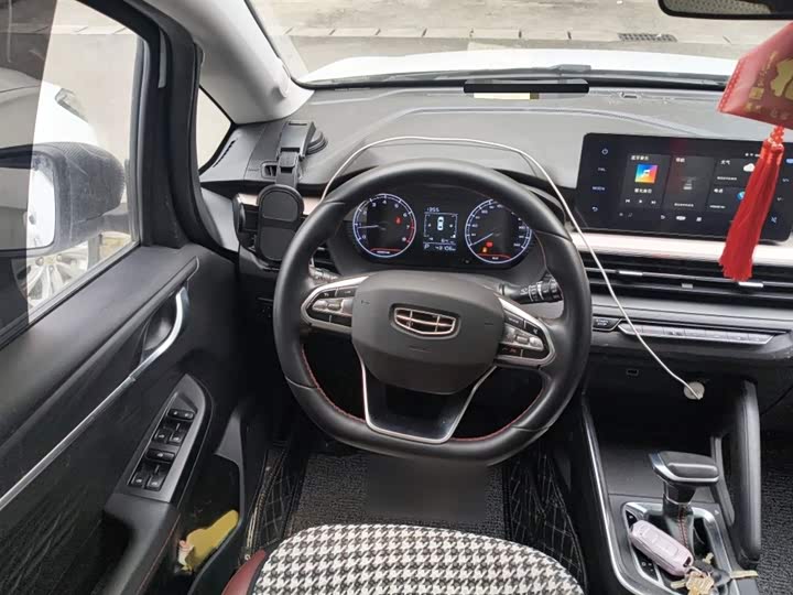 Geely Vision X3 2021 2021款 PRO 1.5L CVT尊贵型