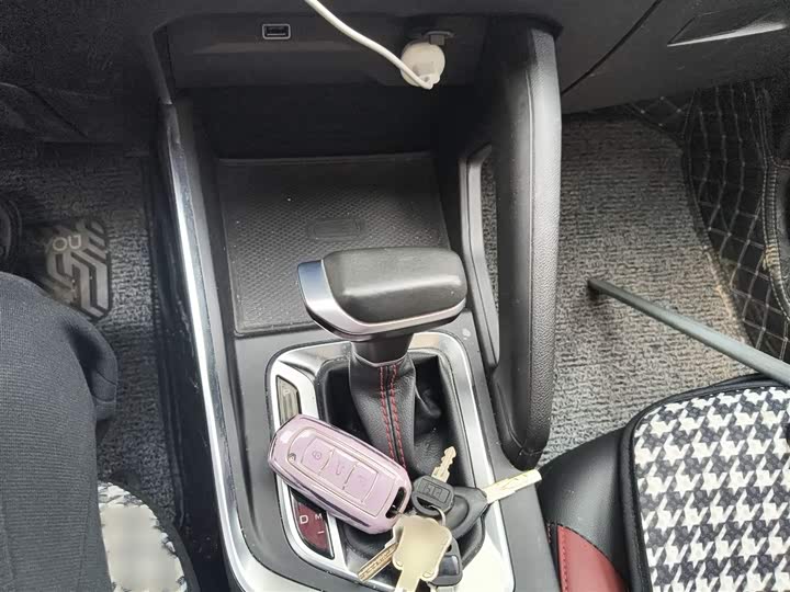 Geely Vision X3 2021 2021款 PRO 1.5L CVT尊贵型