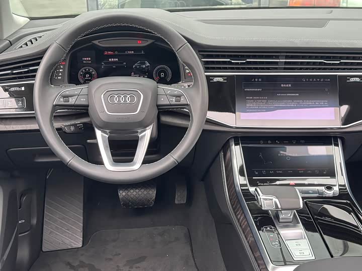 Audi Q8 2024 2024款 55 TFSI 豪华动感型