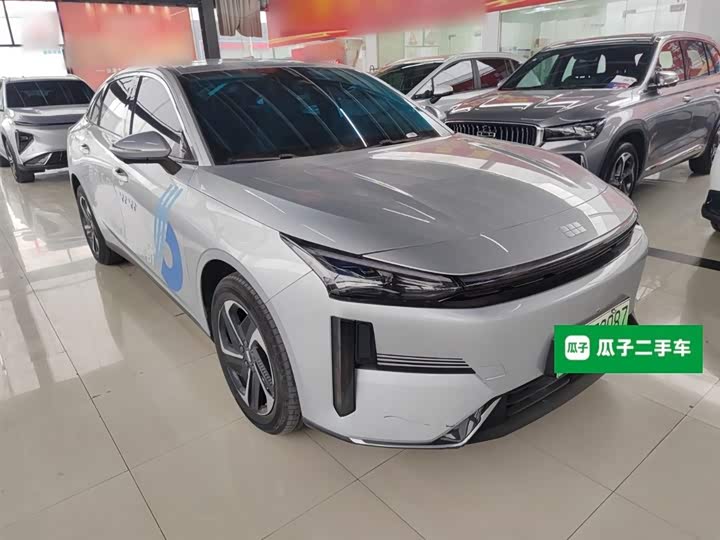 2025 Geely Galaxy L6
