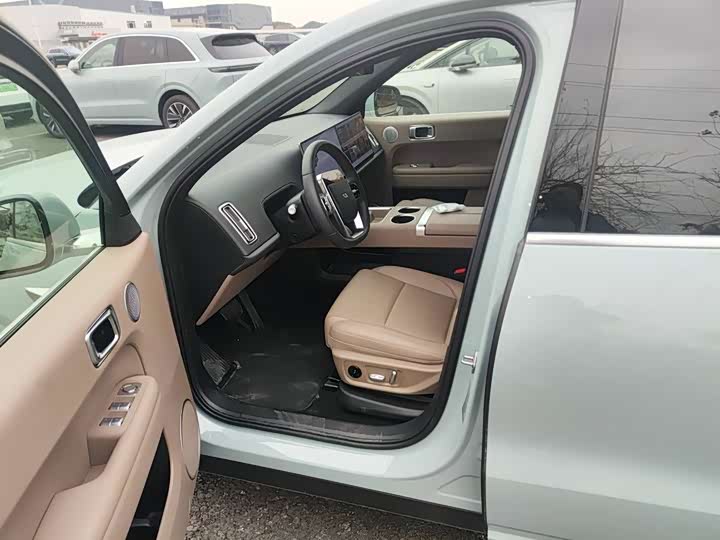 LiXiang L6 2025 2025款 Pro 智能焕新版