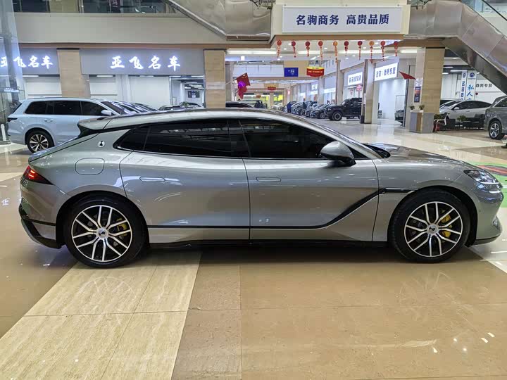 Denza Z9GT 2024 2024款 1100四驱Ultra版