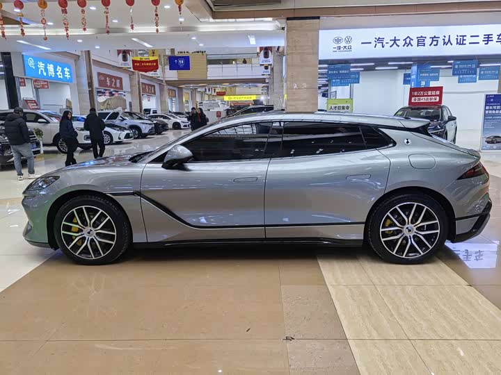 Denza Z9GT 2024 2024款 1100四驱Ultra版