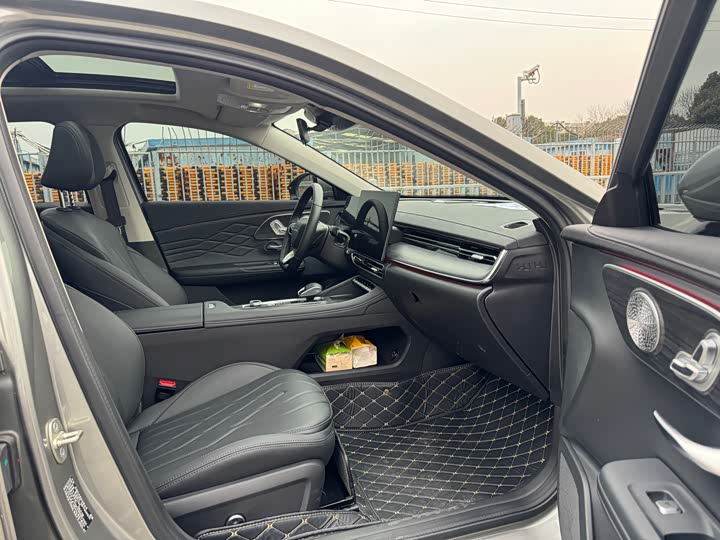 Chery Arrizo 8 Pro 2025 2025款 1.6T DCT 标准型