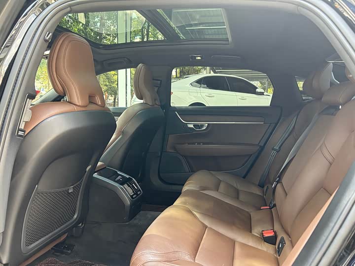 Volvo S90 2025 2025款 B5 智远豪华版