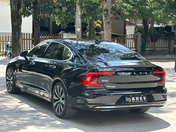Volvo S90 2025 2025款 B5 智远豪华版