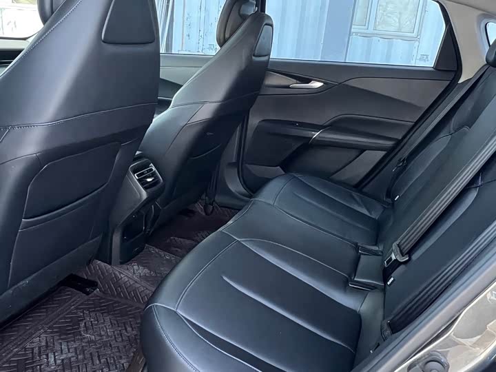 Changan Yida 2023 2023款 蓝鲸NE 1.5T GDI DCT尊贵型