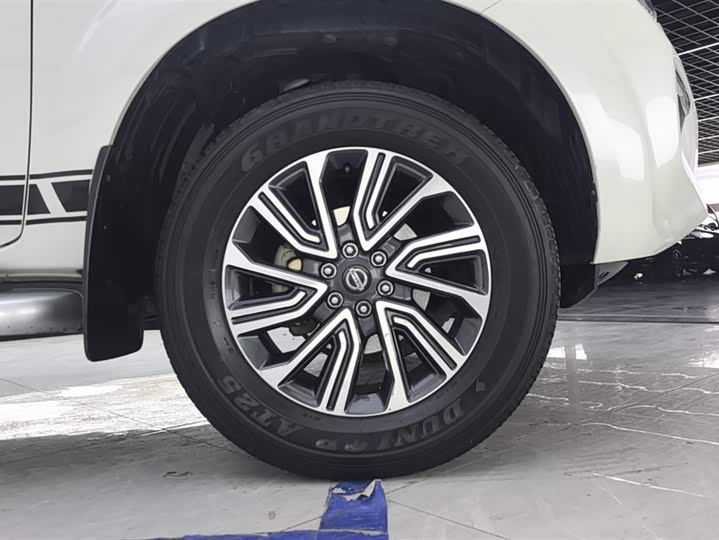 Nissan Terra 2020 2020款 2.5L XL Upper 4WD 自动四驱豪华版