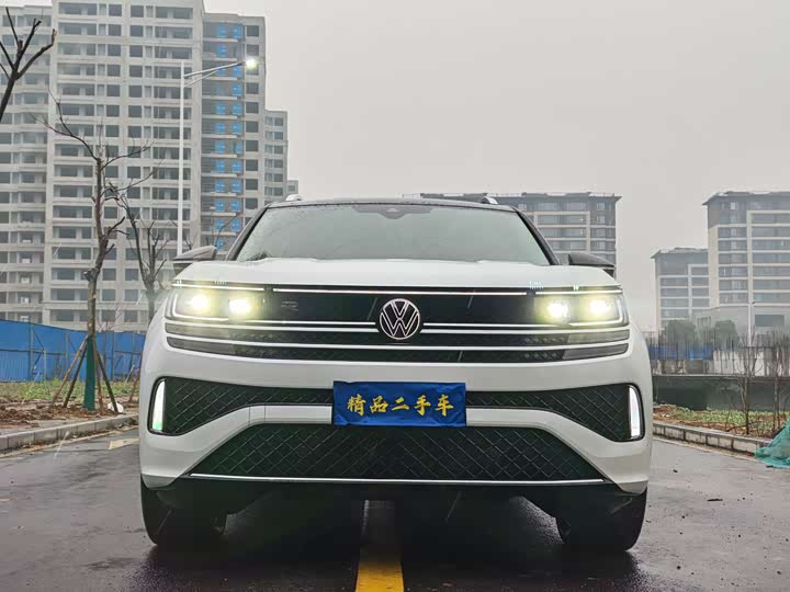 Volkswagen Tavendor 2024 2024款 380TSI 四驱R-Line巡游 众享款