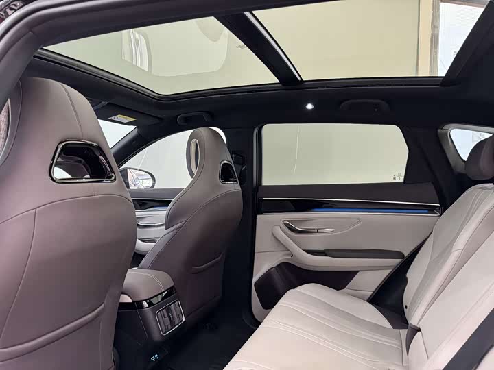 BYD Song Plus Hybrid/EV 2025 2025款 DM-i 智驾版 112KM 尊贵型