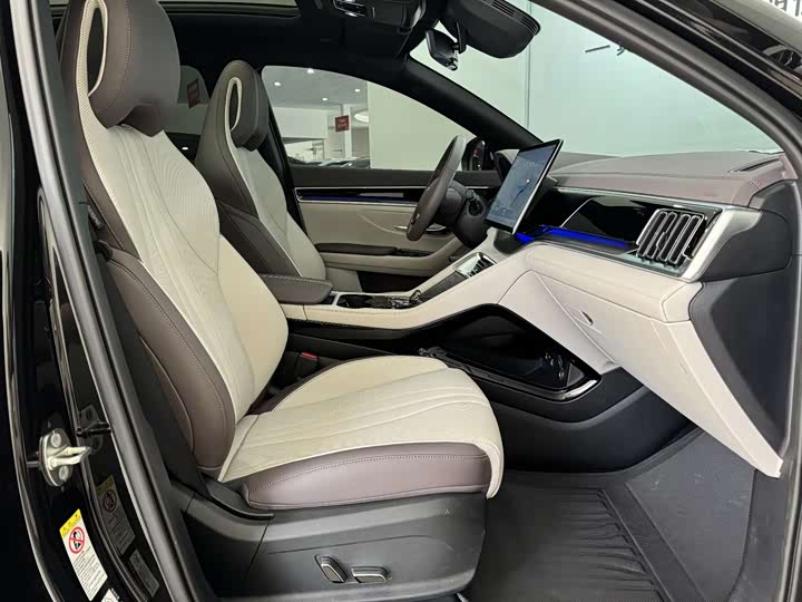 BYD Song Plus Hybrid/EV 2025 2025款 DM-i 智驾版 112KM 尊贵型