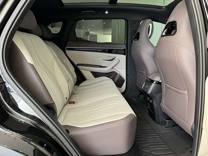 BYD Song Plus Hybrid/EV 2025 2025款 DM-i 智驾版 112KM 尊贵型