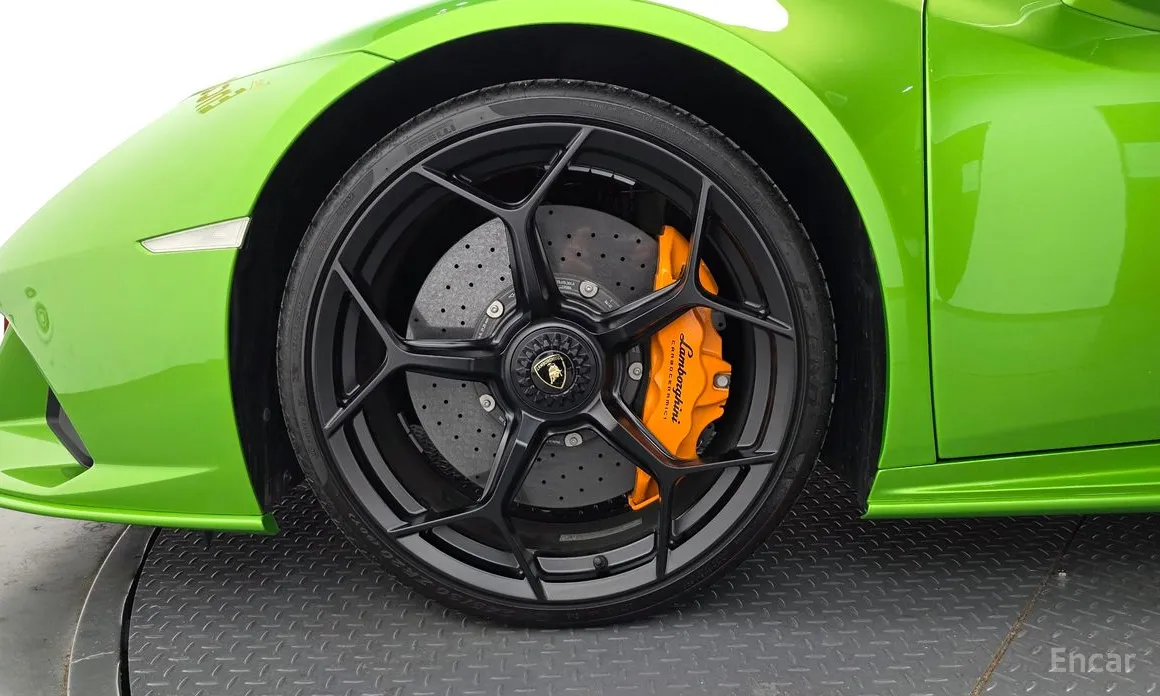 Lamborghini Huracan 2014 LP640-4 EVO Spyder