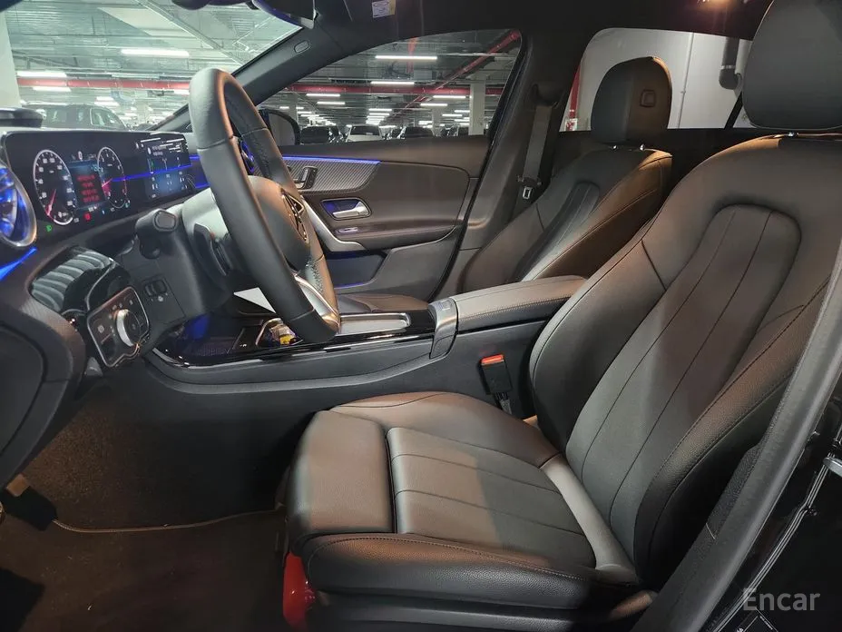 Mercedes-Benz A-Class 2019 A220 Hatchback