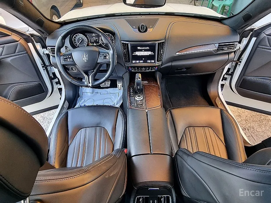 2016 Maserati Levante