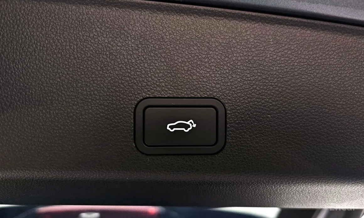 Renault Grand Koleos 2024 1.5 E-TECH Iconic 2WD