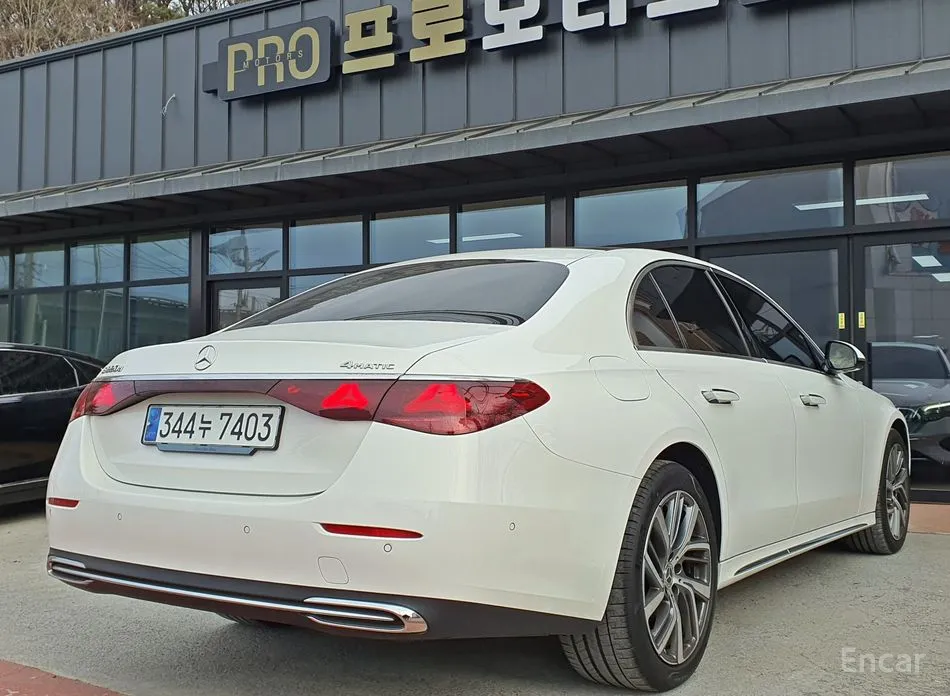 Mercedes-Benz E-Class 2024 E220d 4MATIC Exclusive