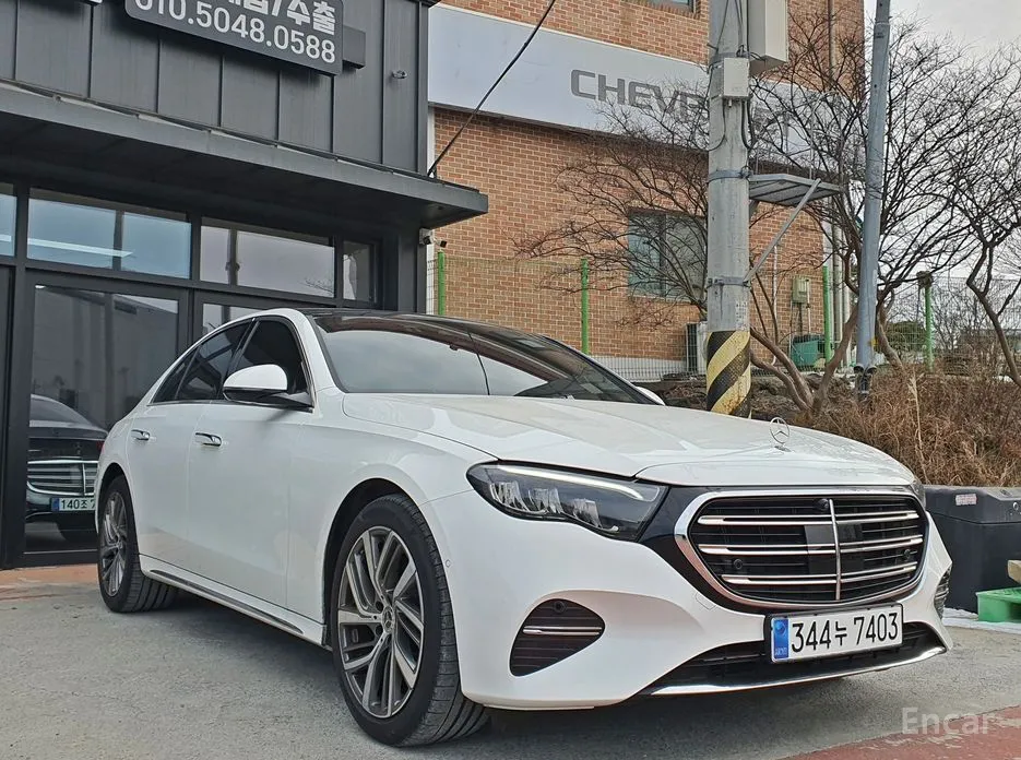 Mercedes-Benz E-Class 2024 E220d 4MATIC Exclusive