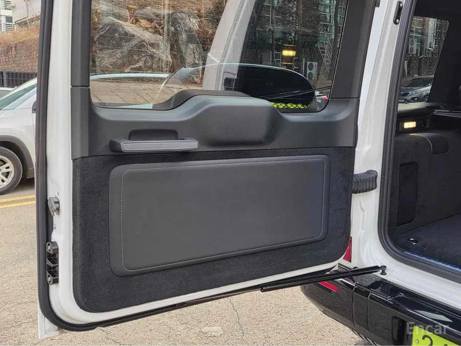 Mercedes-Benz G-Class 2024 G580 EQ Technology