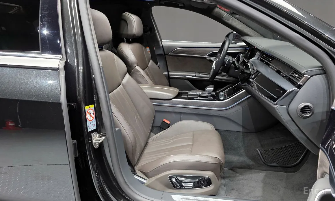 Audi A8 2018 60 TFSI Quattro LWB