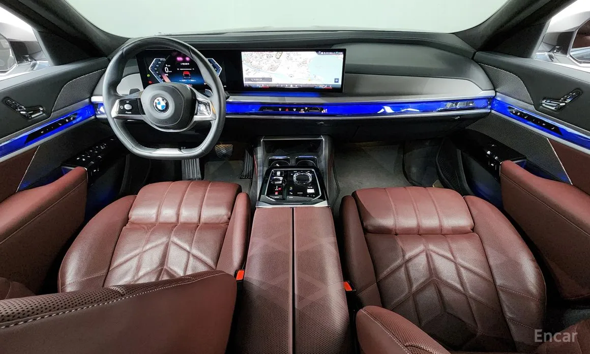 BMW 7 Series 2022 740i sDrive Design Pure Excellence