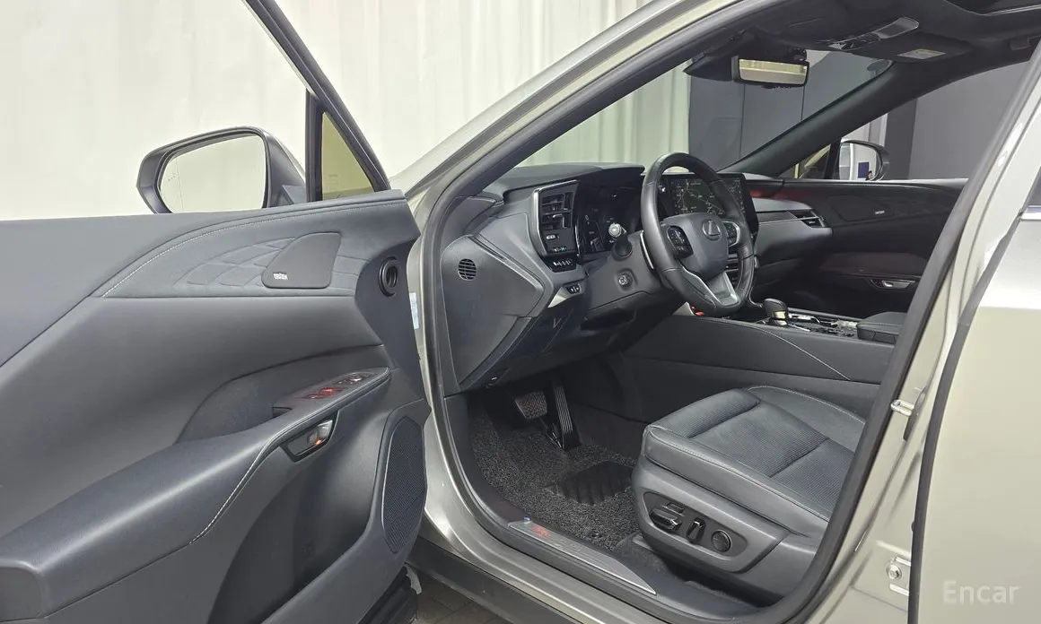 Lexus RX 2023 Luxury