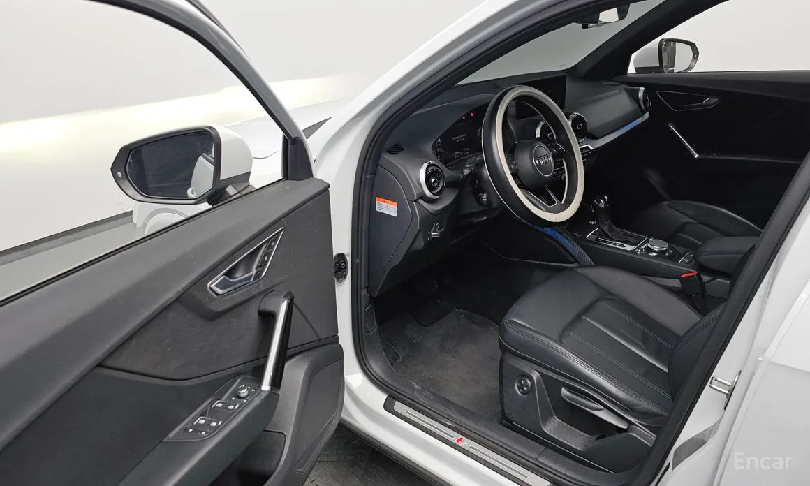 Audi Q2 2017 35 TDI Premium