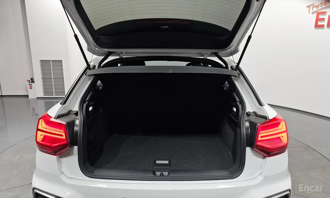 Audi Q2 2017 35 TDI Premium