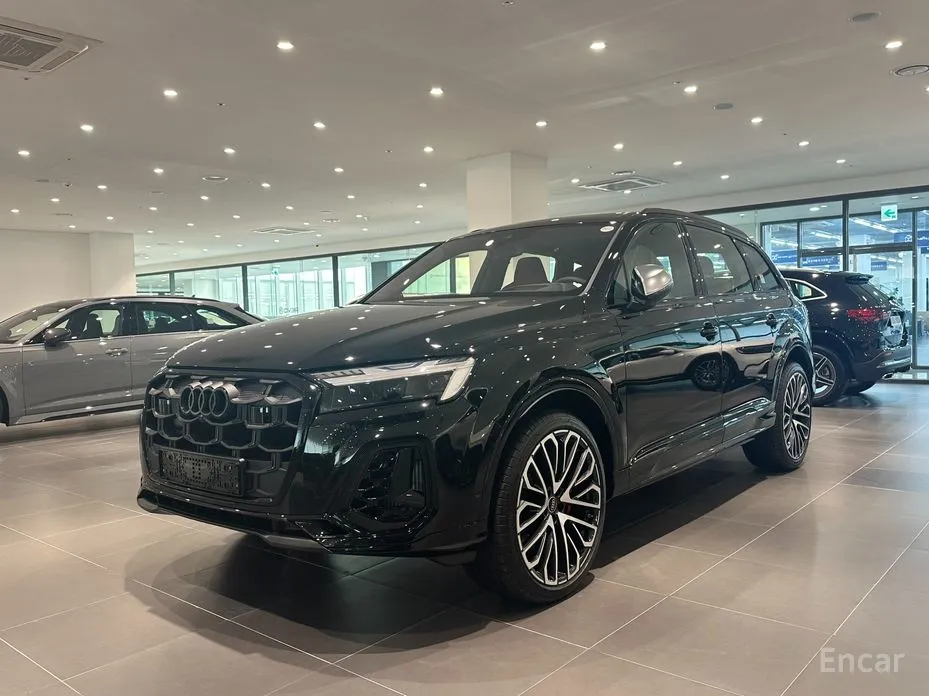 Audi SQ7 2023 4.0 TFSI Quattro