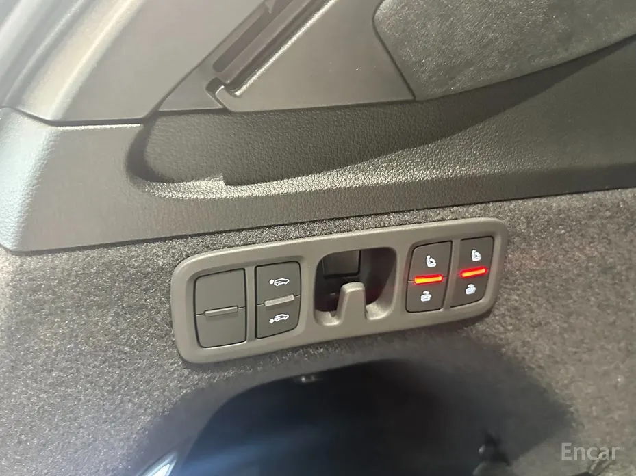 Audi SQ7 2023 4.0 TFSI Quattro